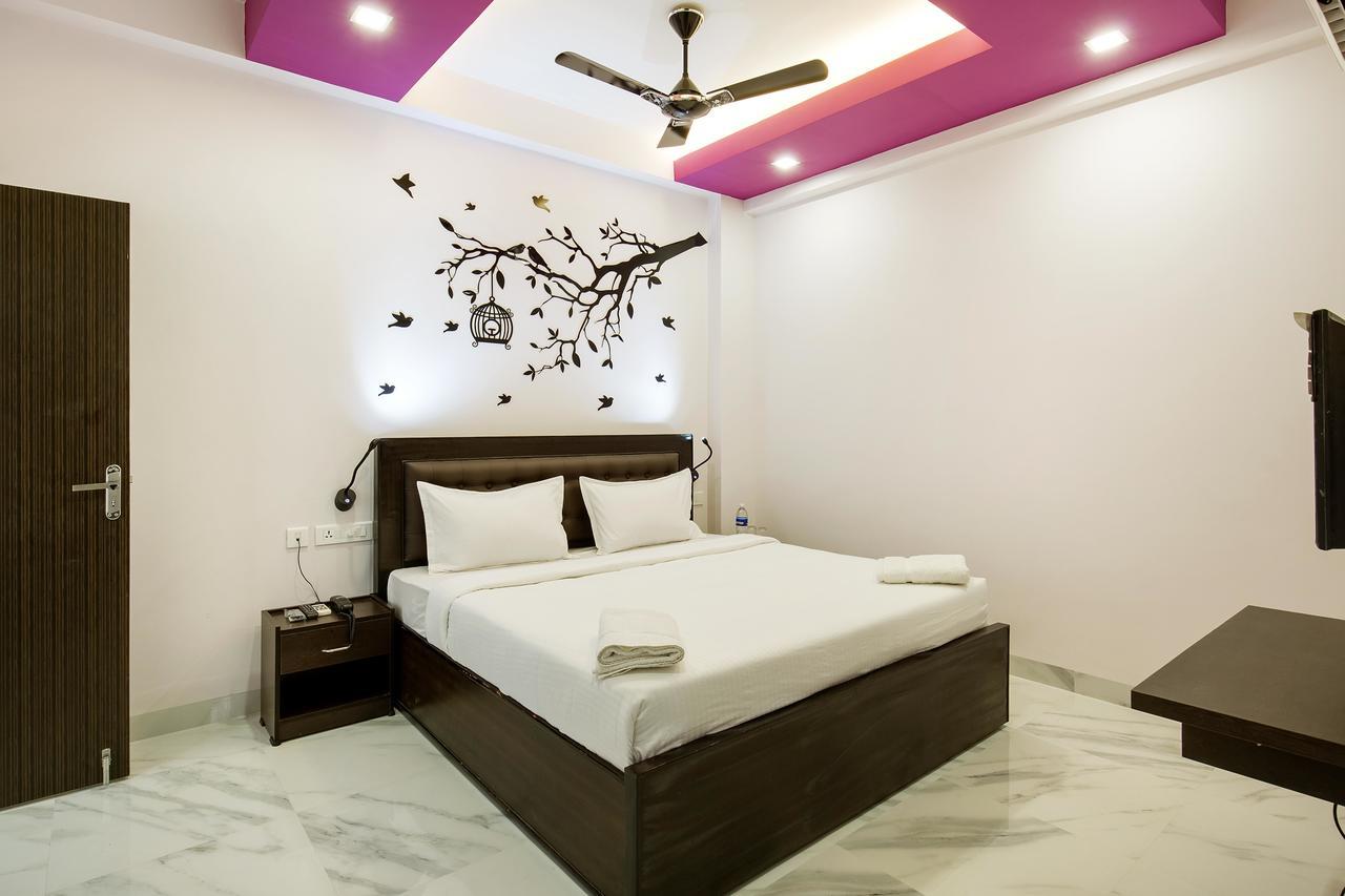 Crystal Lake Suites Coimbatore Exterior photo