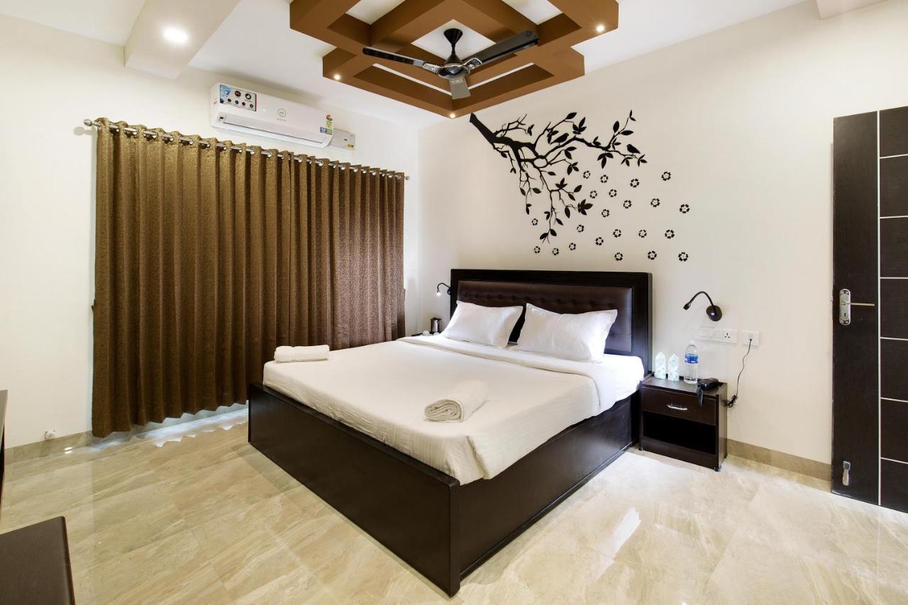 Crystal Lake Suites Coimbatore Exterior photo